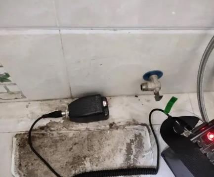 阿鲁科尔屋顶漏水维修公司分享下卫生间漏水的危害及解决方法
